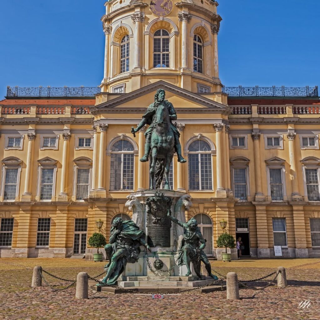 The Baroque Splendor of Charlottenburg Palace 🏰🇩🇪
